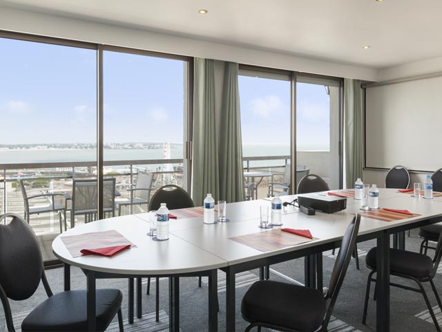 salle de séminaire face à la mer à Royan